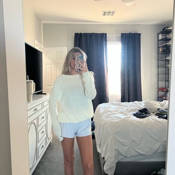 Sweater - Picture 2 of 3